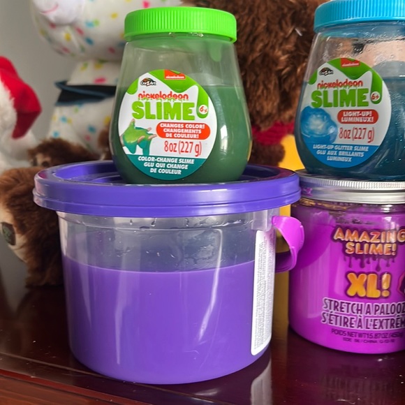 These are 10 slimes different colours and sizes - Picture 1 of 4